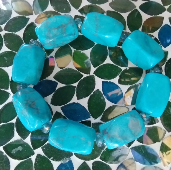 Turquoise Style Chunky Beaded Bracelet - Picture 14 of 16